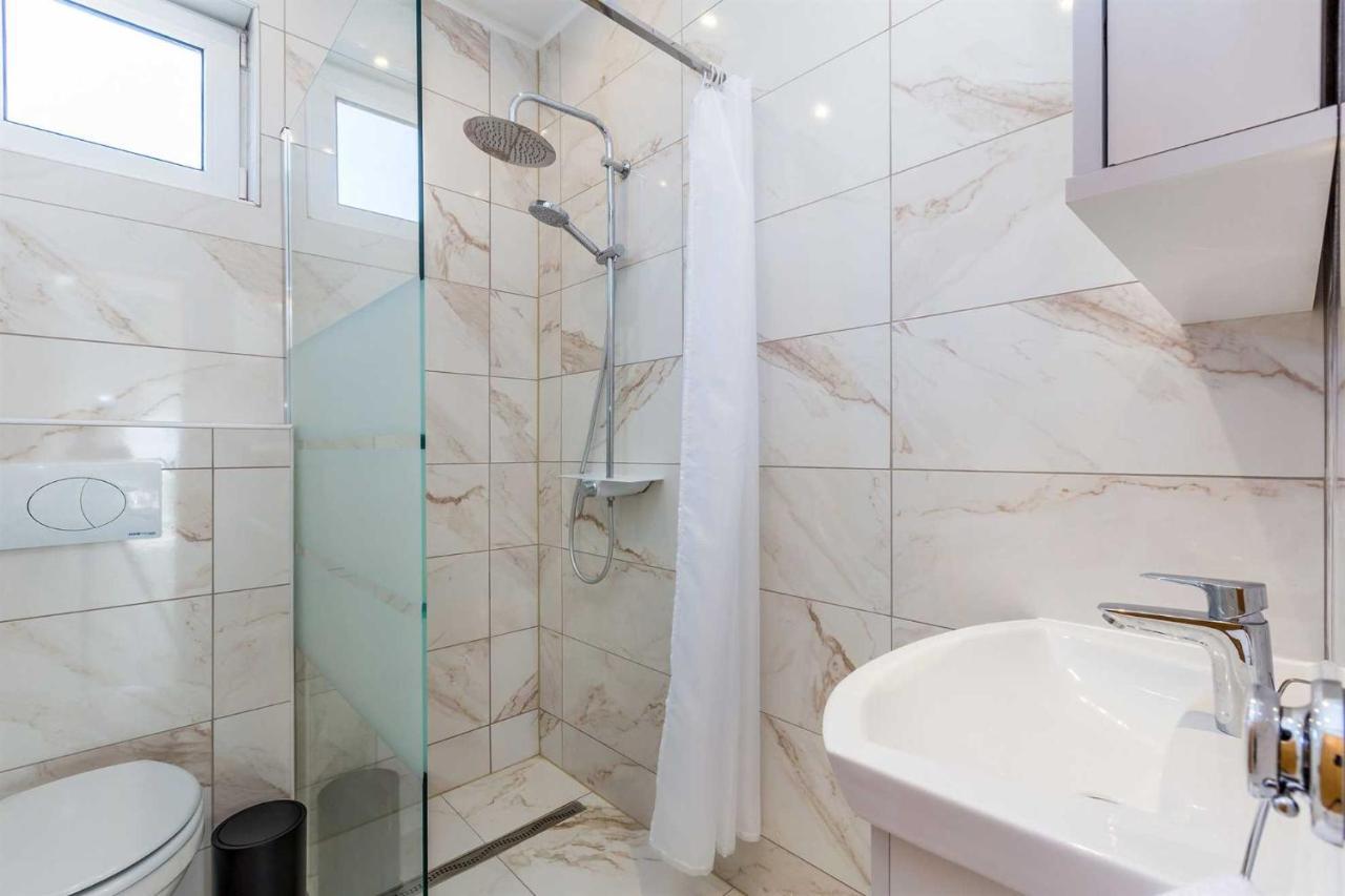 Holiday Home Olive Garden Brzac المظهر الخارجي الصورة
